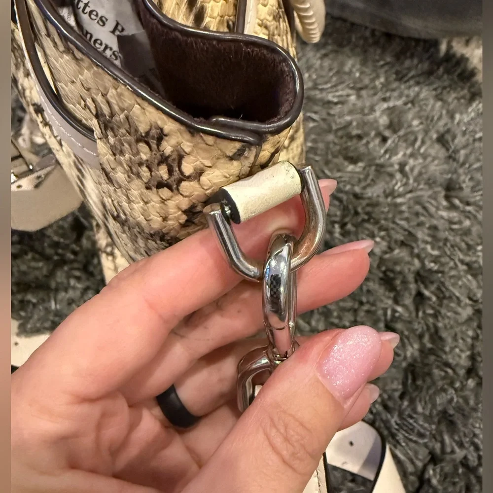 Michael Kors Blakely Medium Bucket Bag in Python‎ Leather, Natural Cream GUC